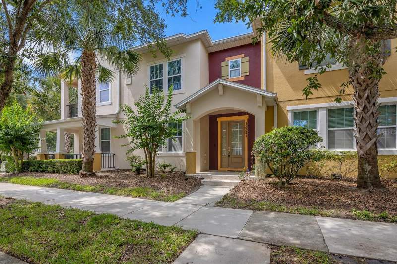 3 bedroom Townhouse at 12357 Via Derna Place, Carrington, Windermere — photo 2