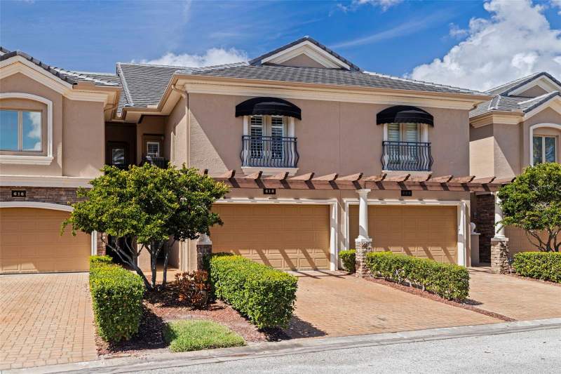 3 bedroom Townhouse at 618 Saxony Boulevard, Saxony Place At Carillon, St Petersburg — photo 3