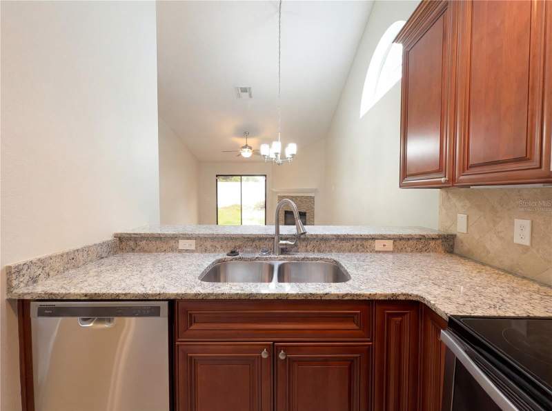 3 bedroom Single Family Residence at 1696 CHATHAM CIRCLE, CHELSEA PARC, APOPKA — photo 2