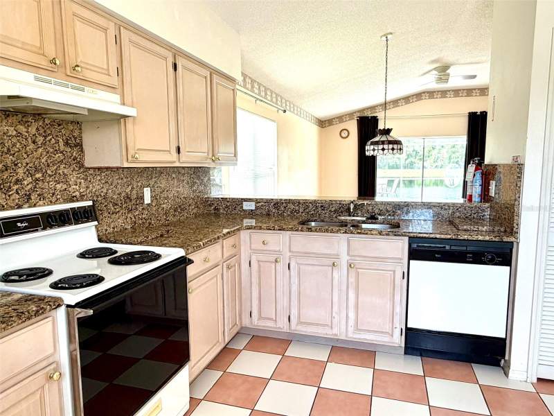 3 bedroom Single Family Residence at 2705 CHATHAM CIRCLE, CHATHAM PARK AT SAUSALITO, KISSIMMEE — photo 4