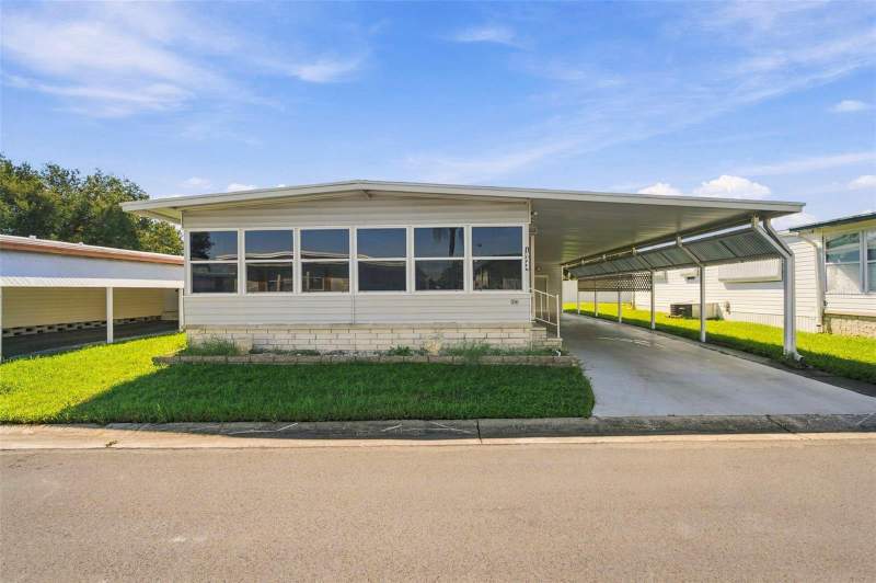 2 bedroom Mobile Home at 10444 Peaceful Drive #350, Largo, Largo — photo 2