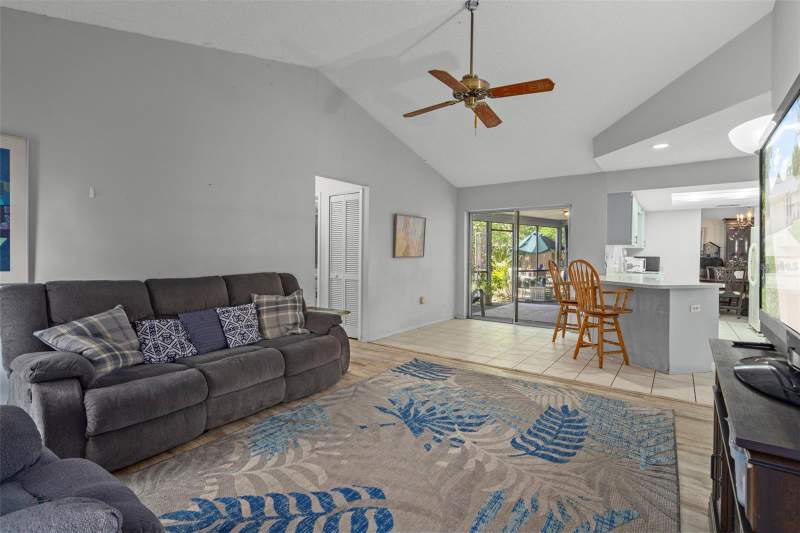 3 bedroom Single Family Residence at 14058 Sullivan Street, Spring Hill, Spring Hill — photo 5