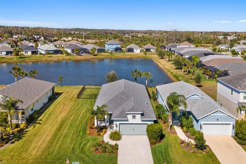 3 bedroom Single Family Residence at 10934 Sand Pine Lane, Silverleaf Ph Vi, Parrish — photo 3