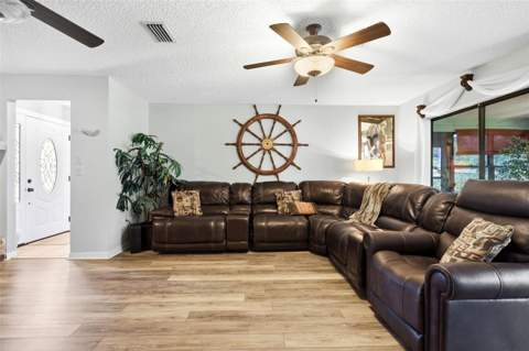 26638 E Cove Drive, Tavares FL - photo 11 of 46