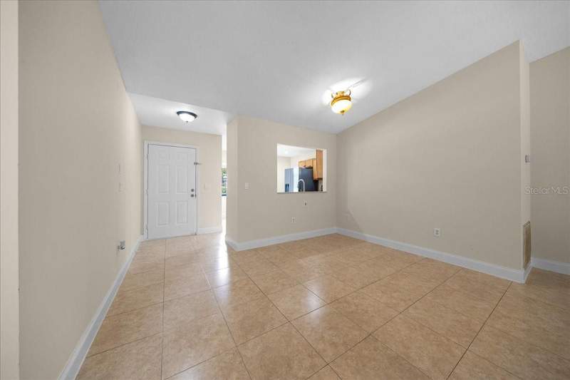 3 bedroom Half Duplex at 5059 SW 196th Avenue, Rainbow Acres Add 02, Dunnellon — photo 3