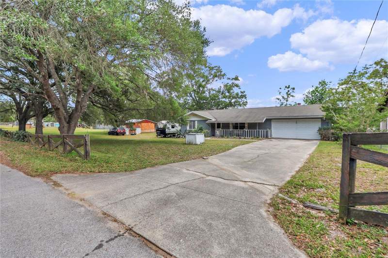 2 bedroom Single Family Residence at 16738 SE 63 Lane, Woods & Lakes, Ocklawaha — photo 3
