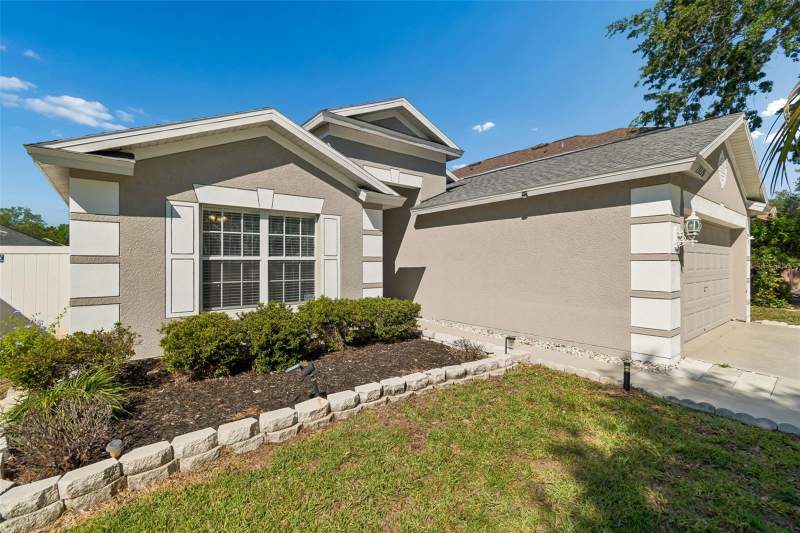 4 bedroom Single Family Residence at 13226 Evening Sunset Lane, South Cove Ph 1, Riverview — photo 3