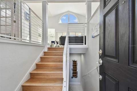 21 Crescent Place, St Petersburg FL - photo 6 of 6