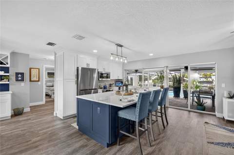 6510 Solitaire Palm Way, Apollo Beach FL - photo 21 of 93