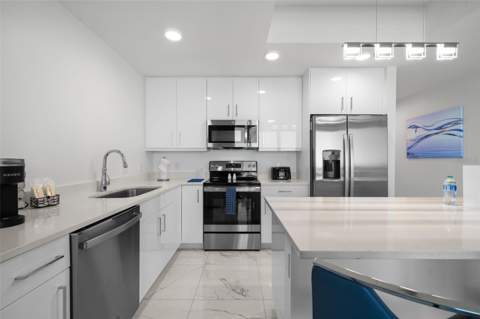 11500 Gulf Boulevard #304, Treasure Island FL - photo 9 of 43