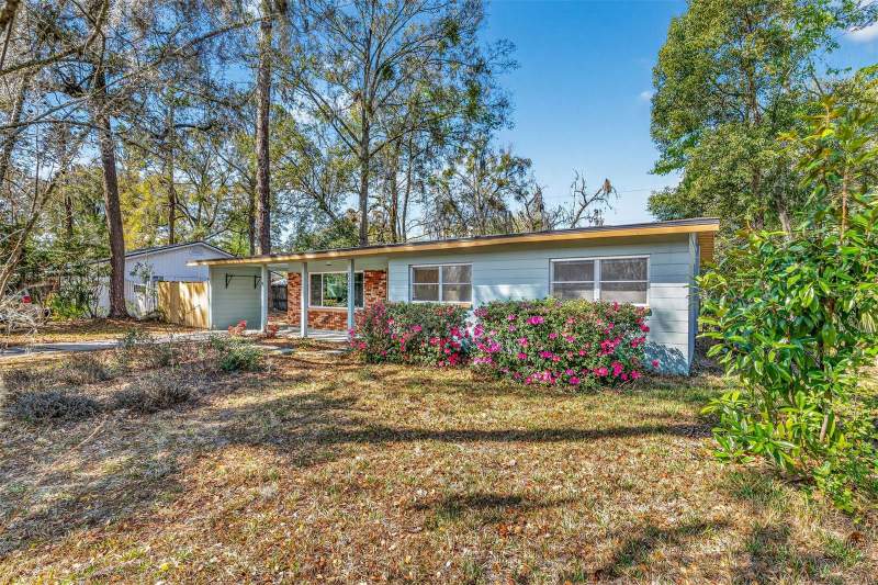 3 bedroom Single Family Residence at 2200 NE 16th Terrace, Carol Estates East, Gainesville — photo 3