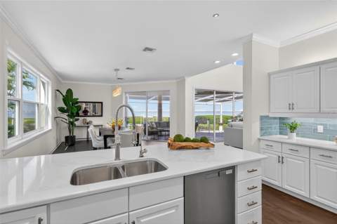 3488 Mistletoe Lane, Longboat Key FL - photo 19 of 81