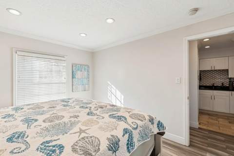 5110 Coquina Key Drive #C, St Petersburg FL - photo 19 of 60
