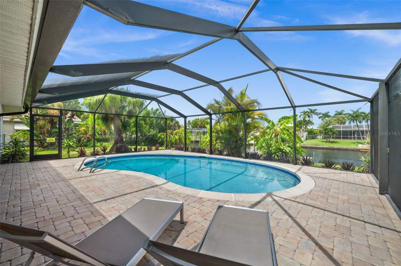 2 bedroom Single Family Residence at 5122 SW 3rd Avenue, Cape Coral, Cape Coral — photo 3