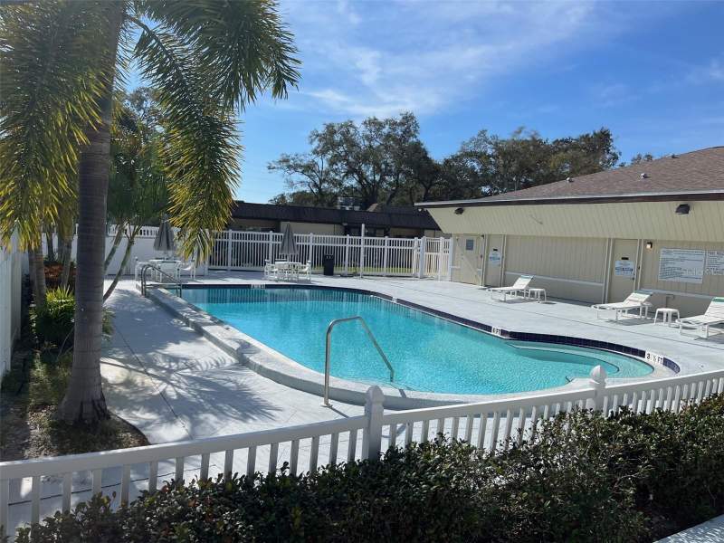 1 bedroom Condominium at 670 Green Valley Road #F5, Green Valley Estates Unit Two, Palm Harbor — photo 2