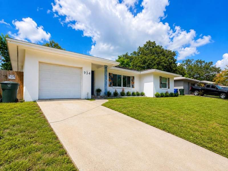 4 bedroom Single Family Residence at 934 Hillwood Dr, Dunedin Lakewood Estates 2nd A Dd, Dunedin — photo 2