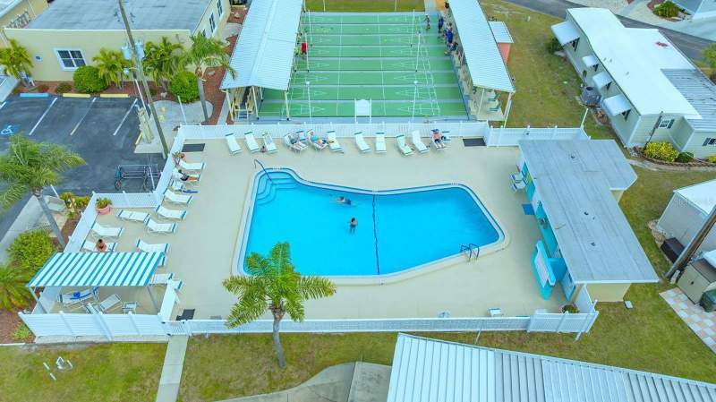 2 bedroom Manufactured Home at 84 Southwinds Drive, South Winds Mhp Co-Op, Sarasota — photo 2