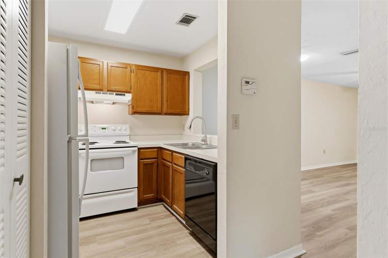 2 bedroom Condominium at 4526 SW 44th Lane #4526, Haystack Rep, Gainesville — photo 5