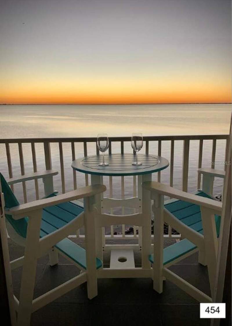 1 bedroom Condo - Hotel at 2506 N Rocky Point Drive #454, Sailport Resort Condo On, Tampa — photo 4