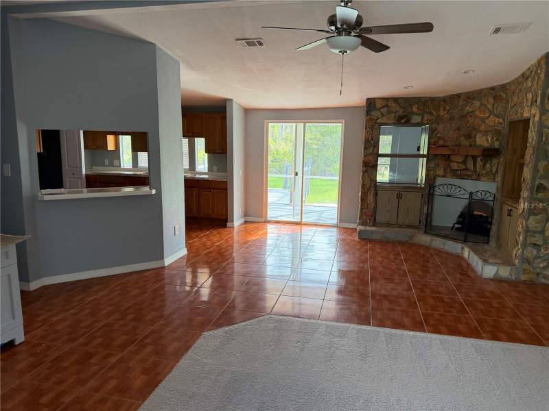 3 bedroom Manufactured Home at 6 Sugar Pine Loop, Pine Rdg, Lake Wales — photo 3