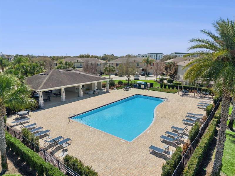 3 bedroom Townhouse at 359 Arbor Lakes Drive, Lake Bluff/Town Center East-Ph, Davenport — photo 2