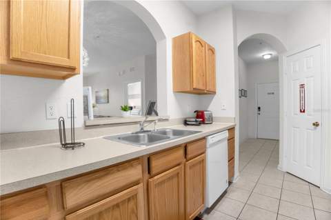 2785 Almaton Loop #303, Kissimmee FL - photo 7 of 72