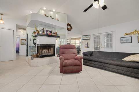 1338 Greenlea Drive, Holiday FL - photo 8 of 31