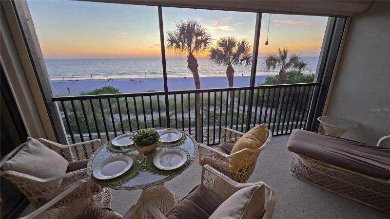 Reflections On The Gulf Condo