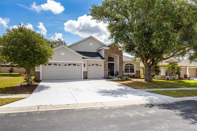 4 bedroom Single Family Residence at 13428 Mandalay Pl, Sterling Hill Ph 1A, Spring Hill — photo 4