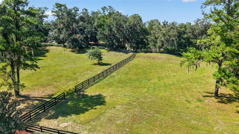 4 bedroom Single Family Residence at 11050 SE 37th Avenue Road, Woodridge Estate, Belleview — photo 4