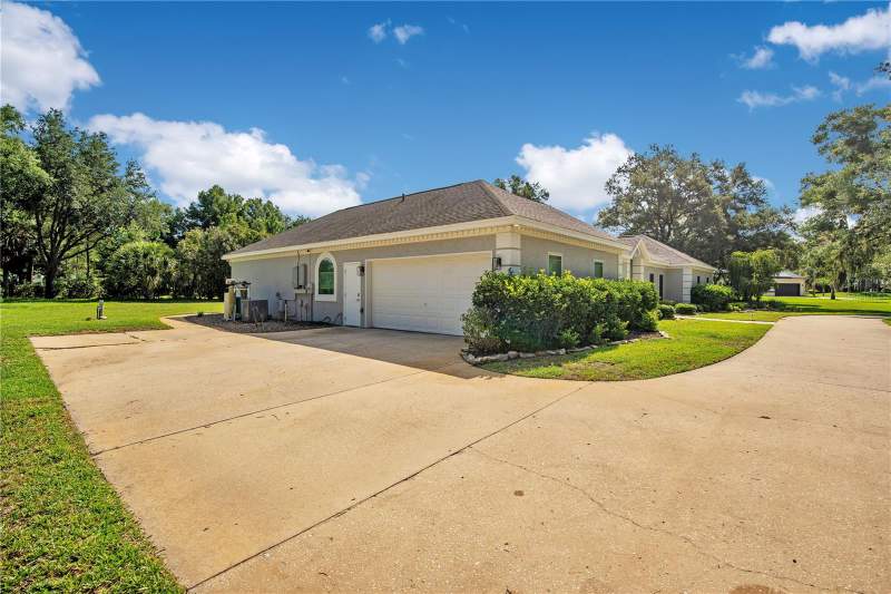 4 bedroom Single Family Residence at 8368 Rambling River Drive, River Crest Ph 1, Sanford — photo 4