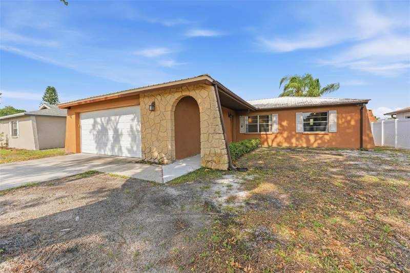 3 bedroom Single Family Residence at 611 Tangerine Drive, Harbor Palms Unit Eleven, Oldsmar — photo 4