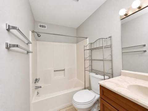 81 SE 16th Avenue #D101, Gainesville FL - photo 20 of 29