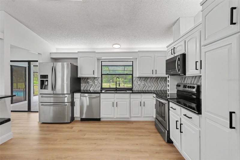 3 bedroom Single Family Residence at 6444 Crowley Court, Spring Hill, Spring Hill — photo 5