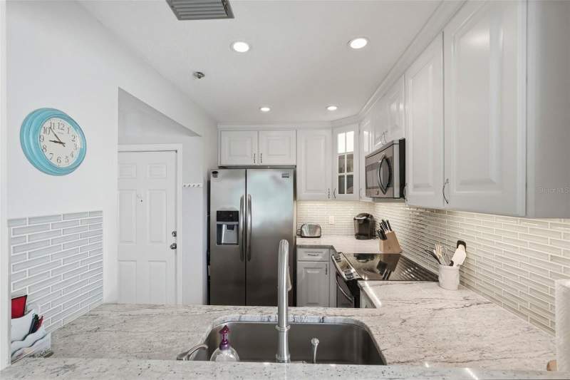 2 bedroom Condominium at 6817 Stones Throw Circle #17208, Stones Throw Condo, St Petersburg — photo 4