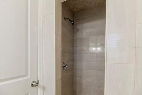 4320 Meadowbrook Avenue, Orlando FL - photo 13 of 24