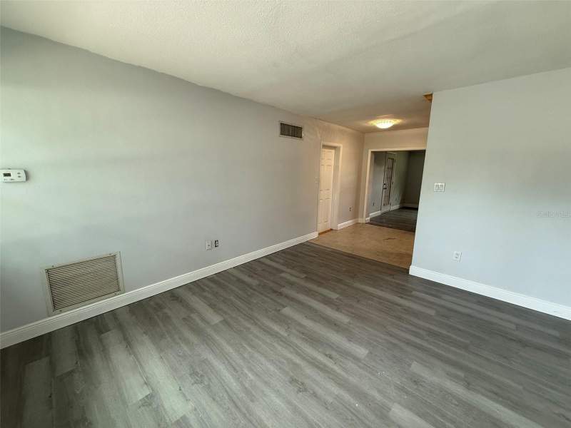3 bedroom Single Family Residence at 953 Cedarwood Avenue, Patricia Estates, Dunedin — photo 3