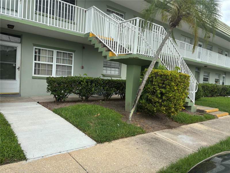 2 bedroom Condominium at 1433 S Belcher Road #G1, Imperial Court Apt, Clearwater — photo 3