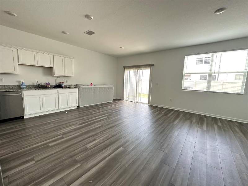 3 bedroom Townhouse at 6287 Bucket Court, Dug Crk Twnhms, Gibsonton — photo 5