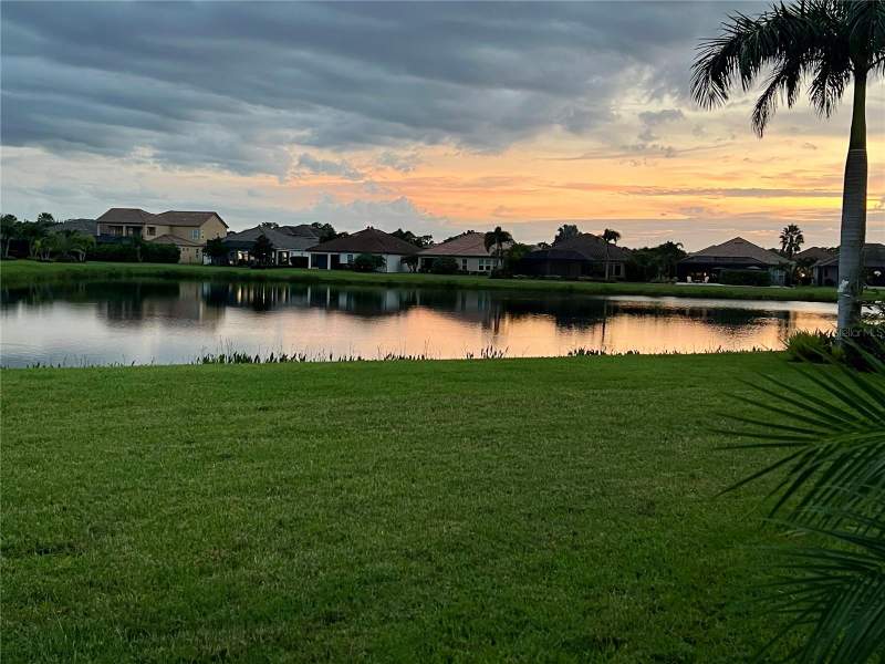 3 bedroom Single Family Residence at 10018 Marbella Drive, Rosedale Add Ph II, Bradenton — photo 2