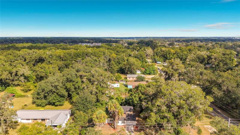 6 bedroom Single Family Residence at 2135 NW 2135, Ocala, Ocala — photo 2