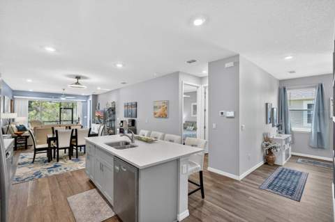 2708 Kinsale Lane, Ormond Beach FL - photo 10 of 46