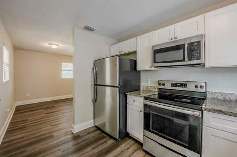 72 Campus View Drive, Orlando FL - photo 13 of 33