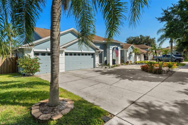 4 bedroom Single Family Residence at 5617 Macallan Drive, Belle Glen Add, Tampa — photo 3