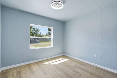 8143 Overlook Place, St Petersburg FL - photo 10 of 22