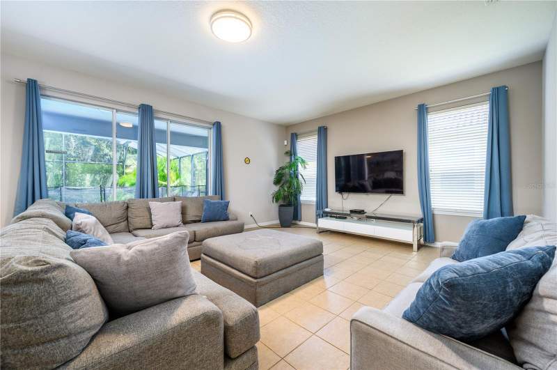 6 bedroom Single Family Residence at 1091 Marcello Boulevard, Bellavida Ph 01, Kissimmee — photo 3