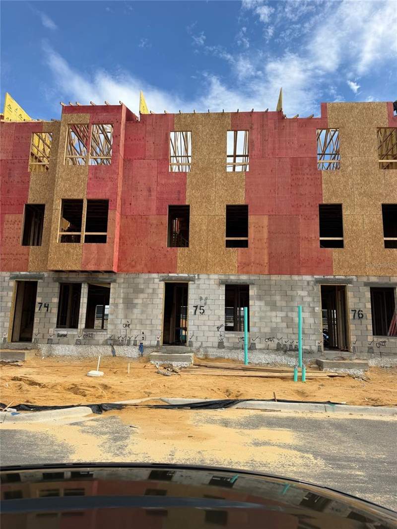 4 bedroom Townhouse at 15165 Groveside Road, Parkview At Hamlin, Winter Garden — photo 2