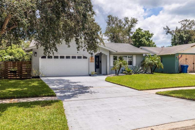 3 bedroom Single Family Residence at 5711 Venetian Boulevard, Shore Acres Bayou Grande Sec Skyline Pt Rep Blk, St Petersburg — photo 2
