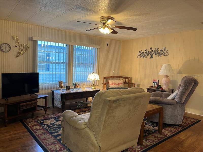 2 bedroom Manufactured Home at 804 Cervina Drive, Venice Isle, Venice — photo 4