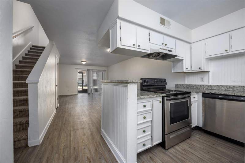 2 bedroom Townhouse at 4411 SW 34th Street #908, Pickwick Park, Gainesville — photo 3